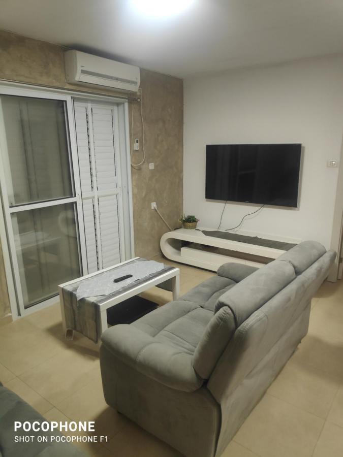 סוויטה של אלון Apartment Arad Bagian luar foto